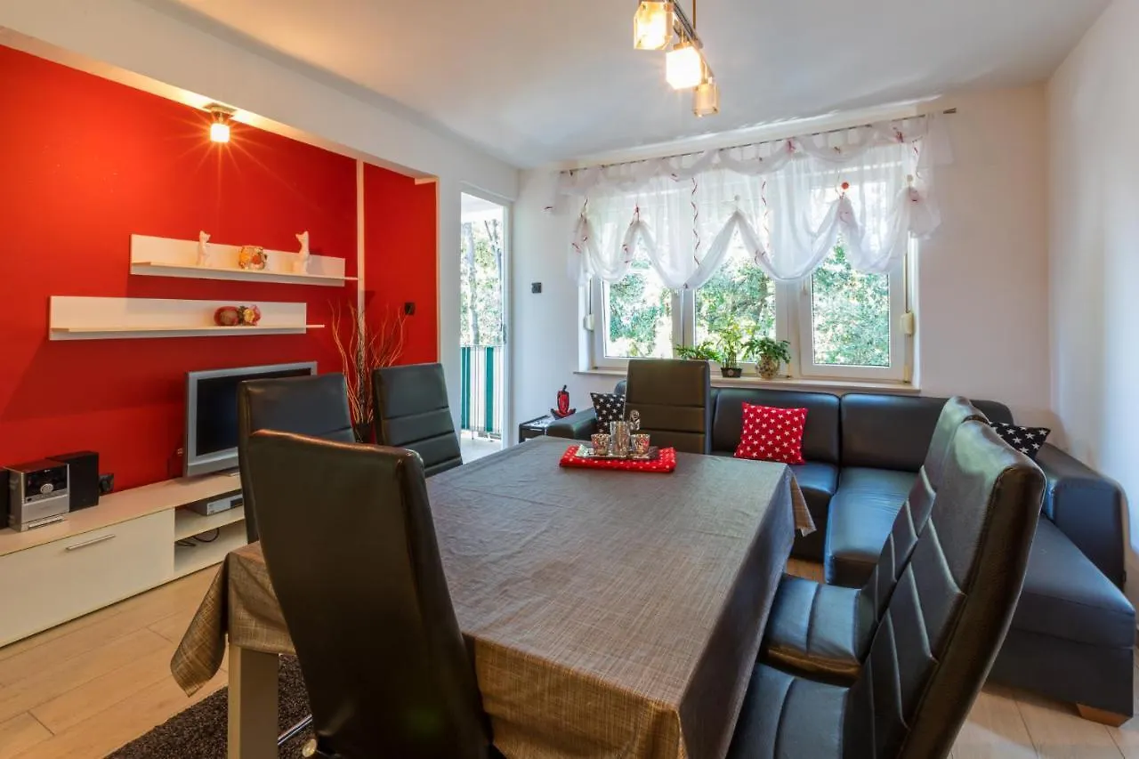 Apartment In Dramalj 41382