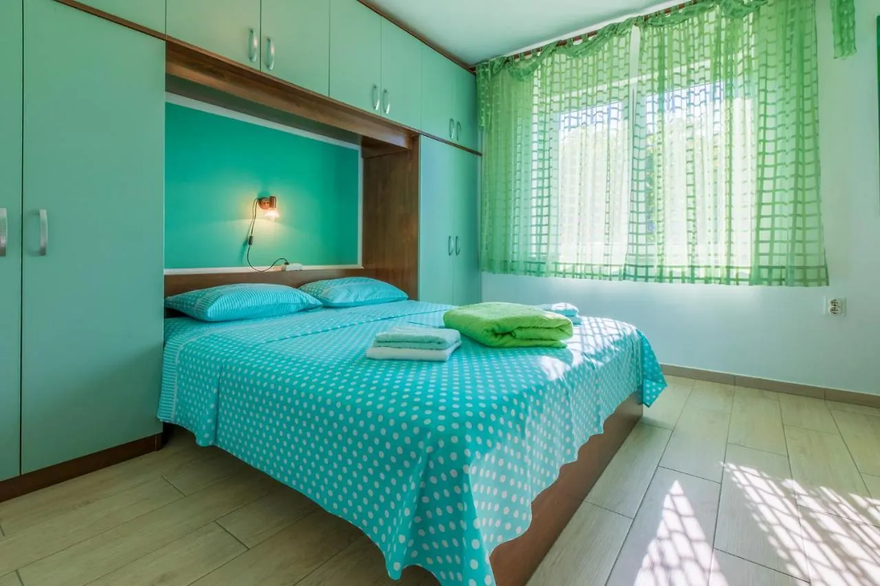Apartment In Dramalj 41382
